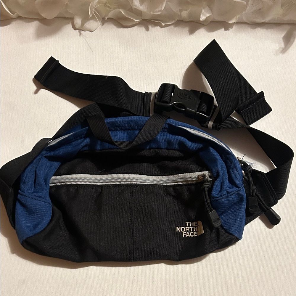 The North Face Men's Black and Blue Belt Bag